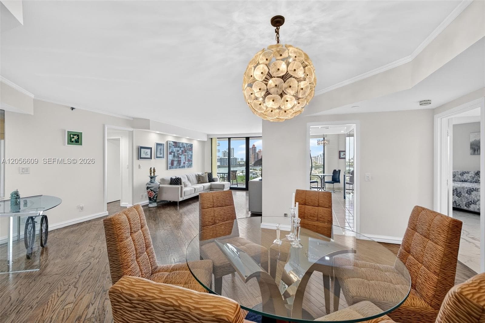 2800 Island Blvd 1005 photo 11