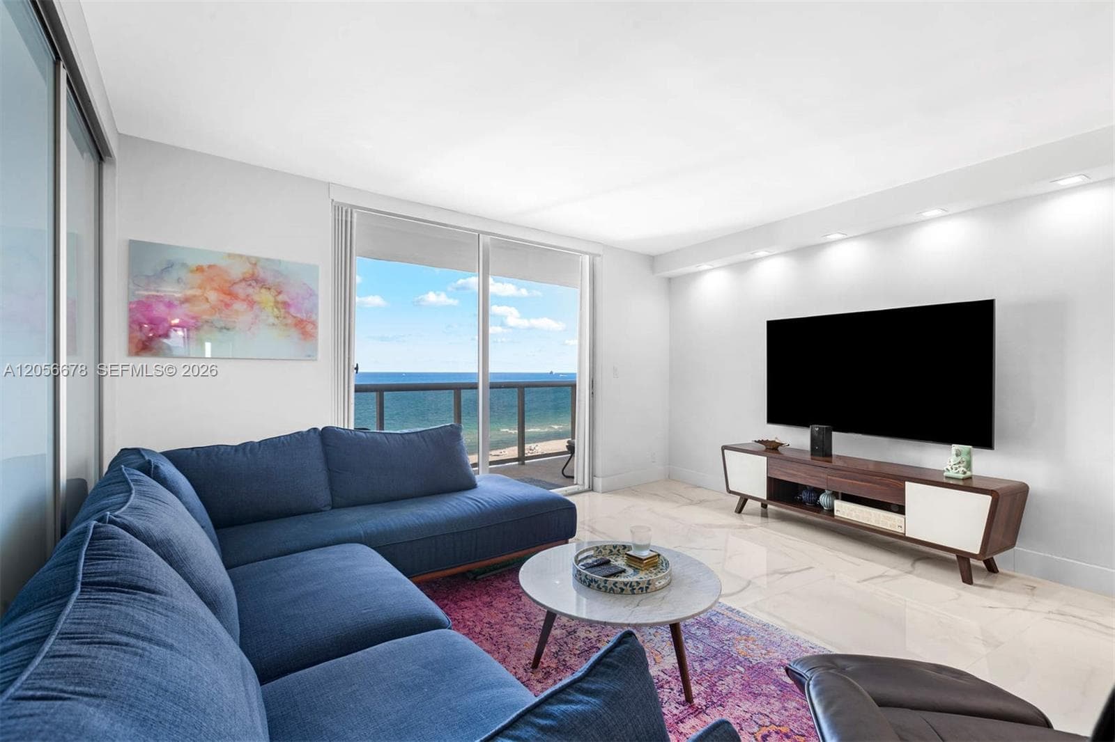 6039 Collins Ave 1527 photo 5
