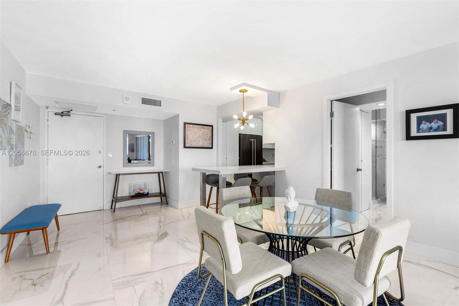 6039 Collins Ave 1527 photo 8