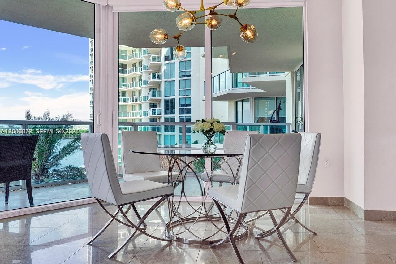150 Sunny Isles Blvd 1-805 photo 23
