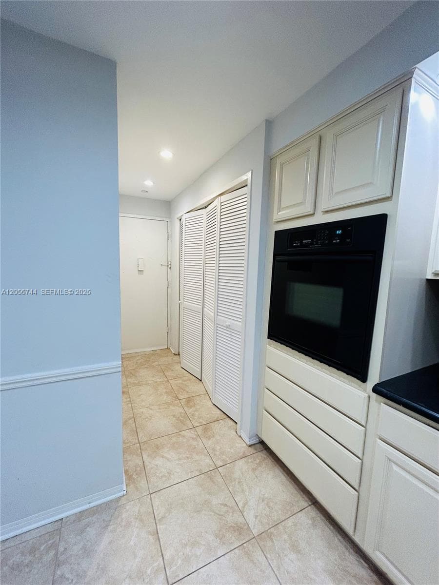 5825 Collins Ave 9C photo 13
