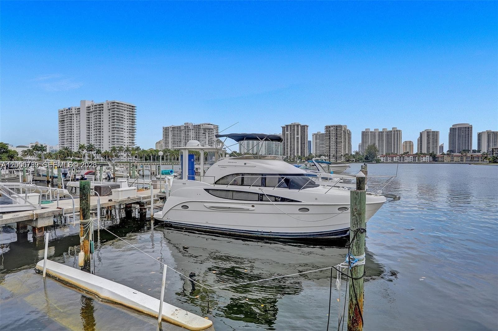 18041 Biscayne Blvd 803 photo 13