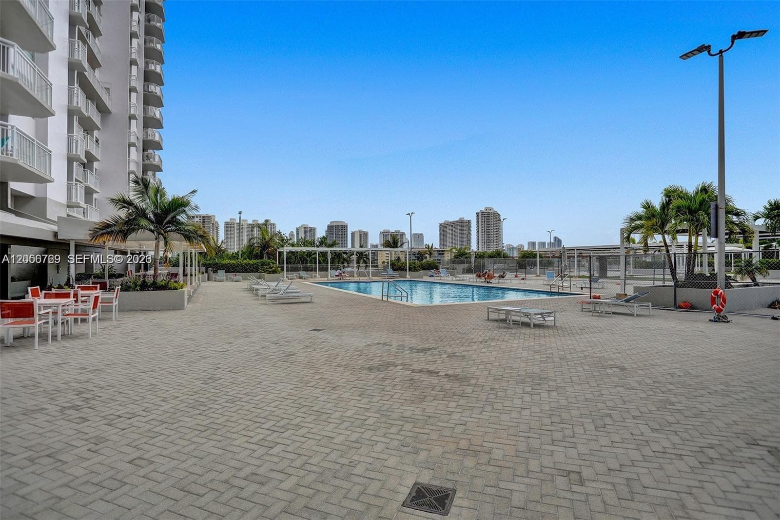 18041 Biscayne Blvd 803 photo 22