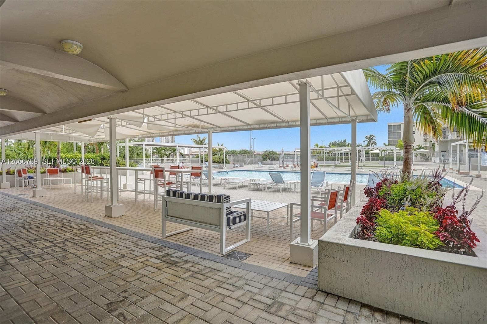 18041 Biscayne Blvd 803 photo 9