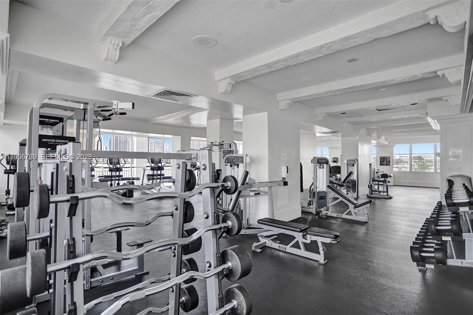18041 Biscayne Blvd 803 photo 18