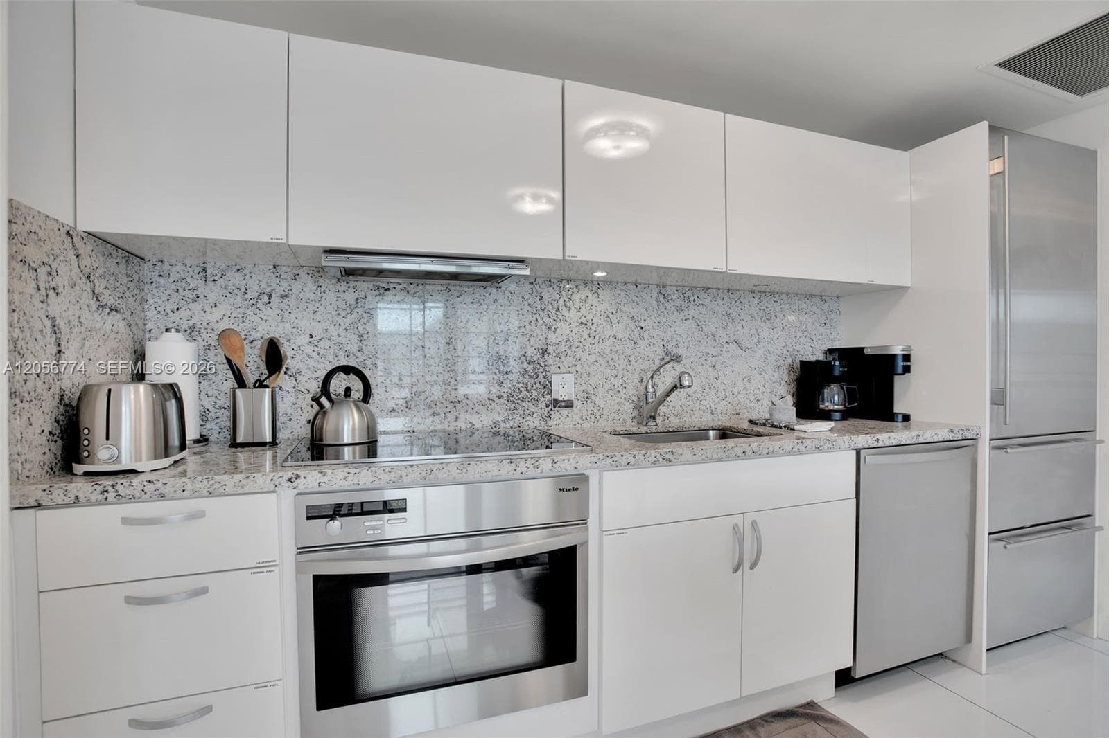 1250 Ocean Dr 2N photo 16