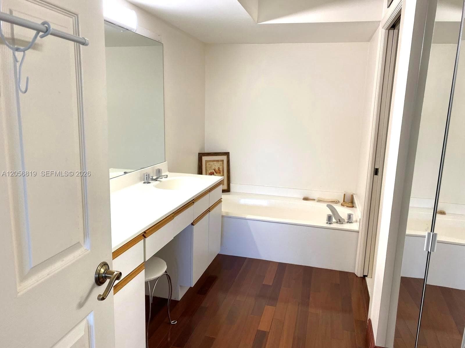 3530 Mystic Pointe Dr 1208 photo 10
