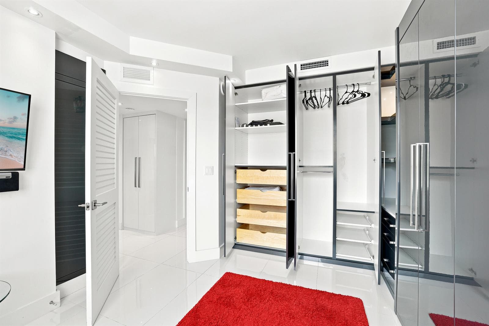 17100 N BAY Road 1401 photo 23