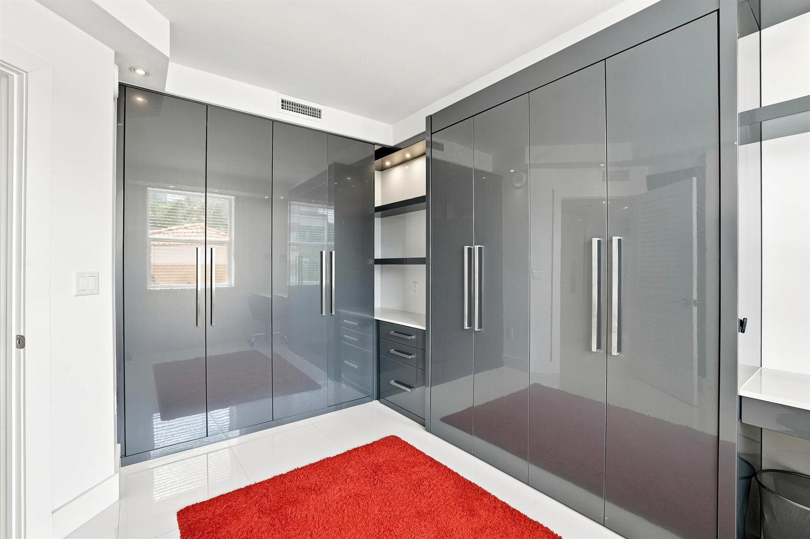 17100 N BAY Road 1401 photo 22