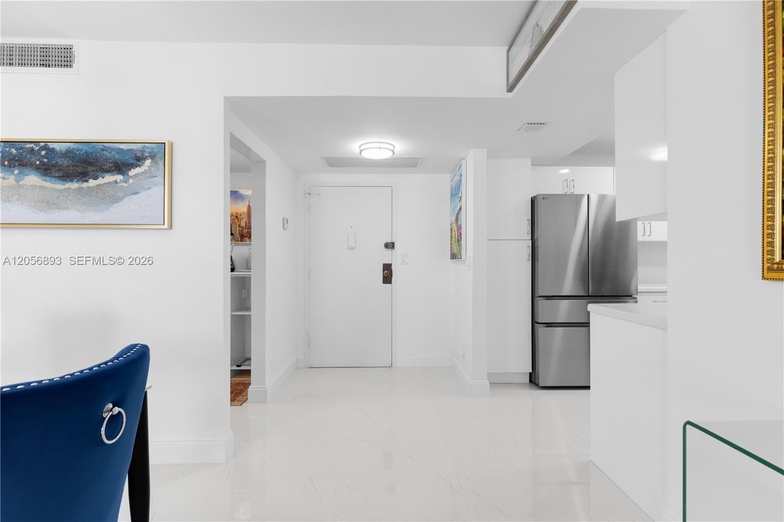 2500 PARKVIEW DR 2405 photo 13