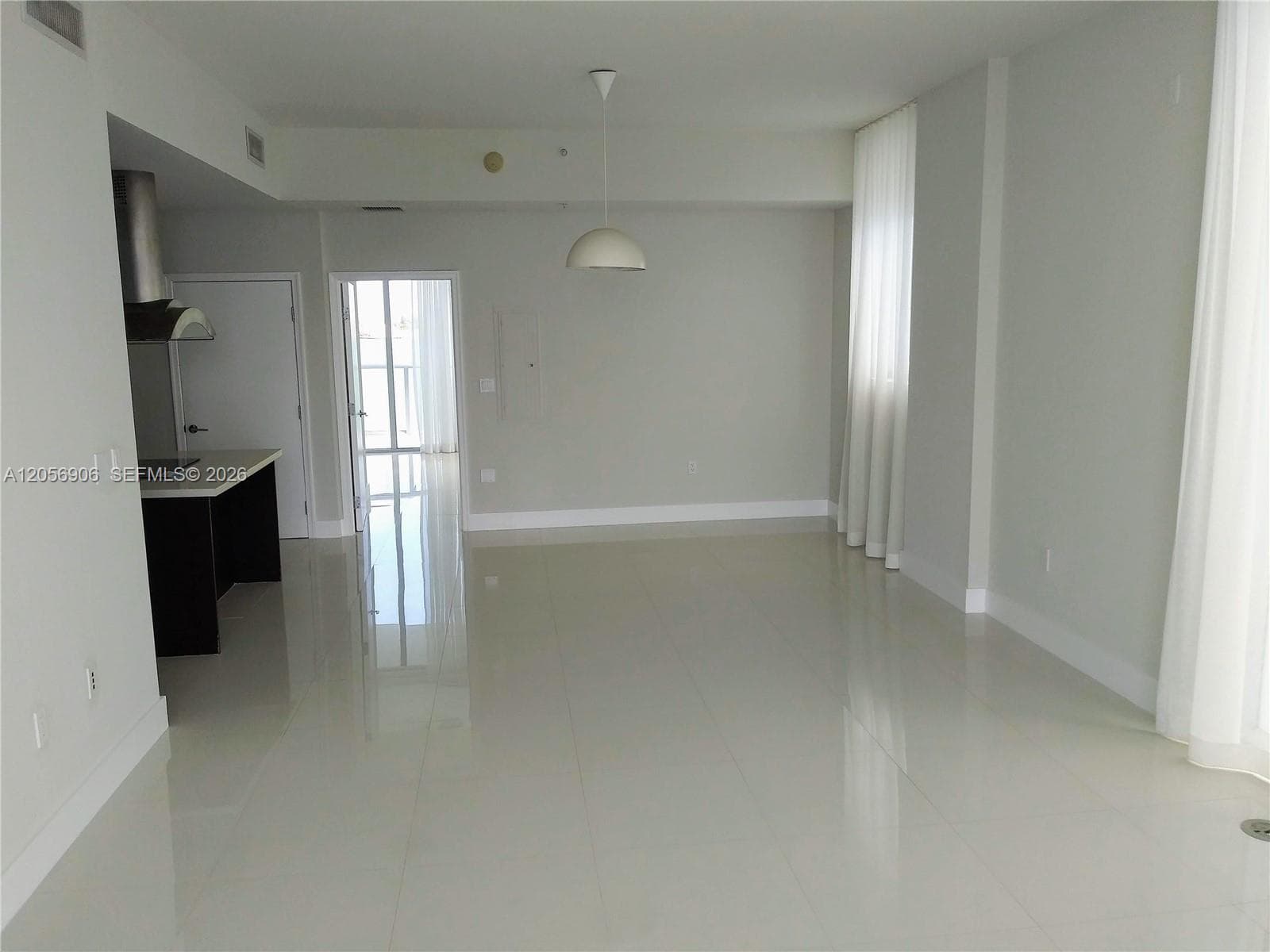 7928 East Dr 701 photo 2