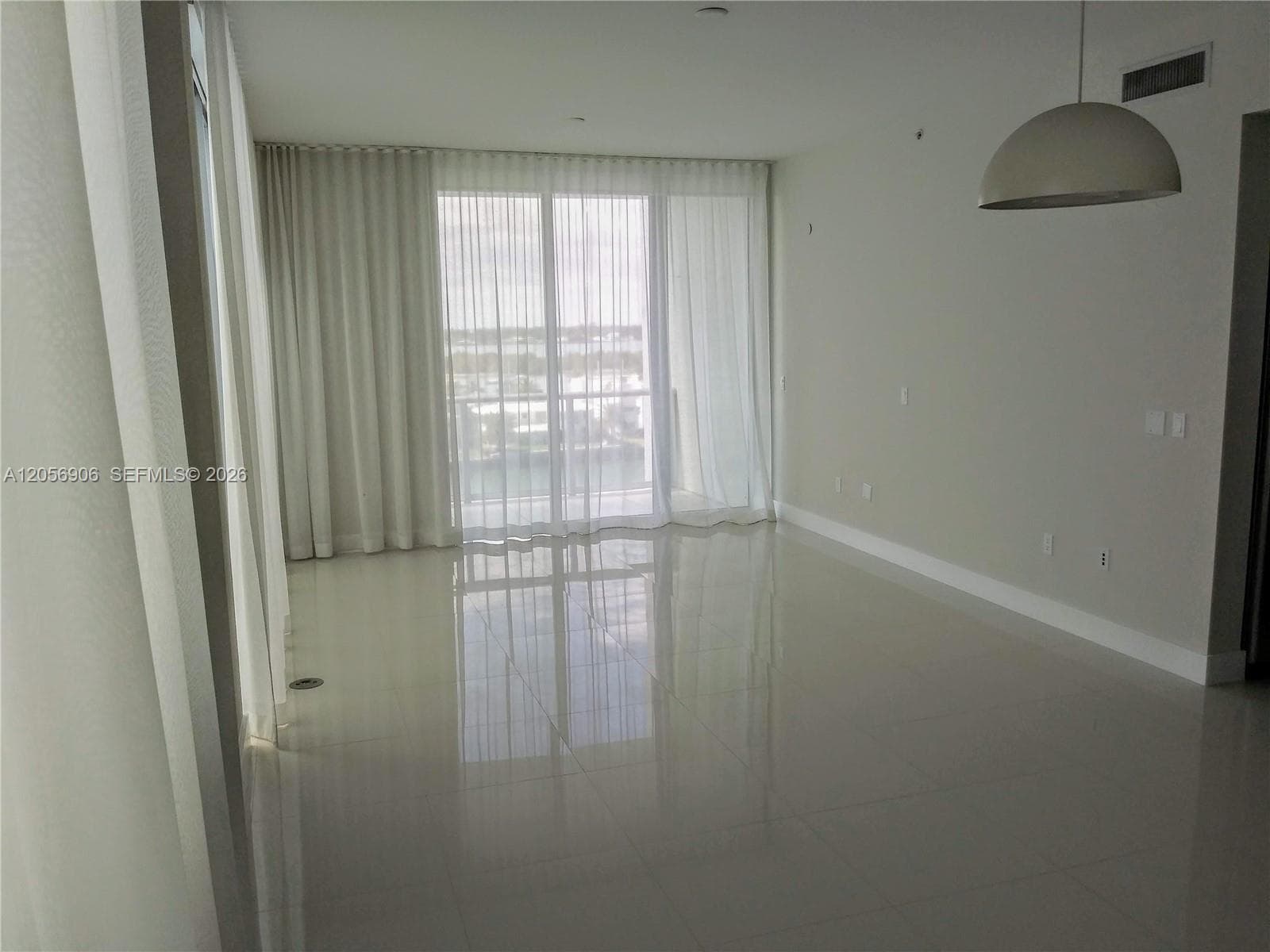 7928 East Dr 701 photo 3