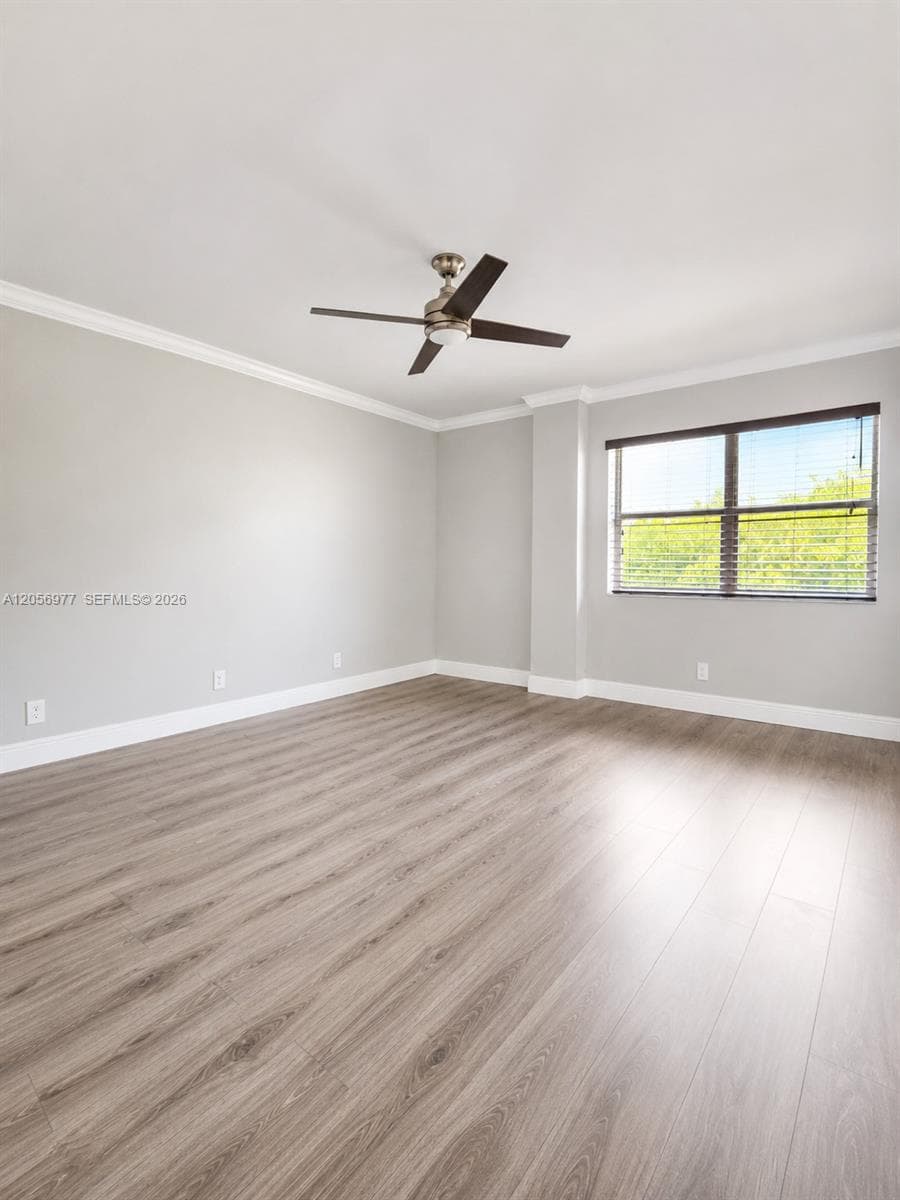 1881 Middle River Dr 604 photo 8