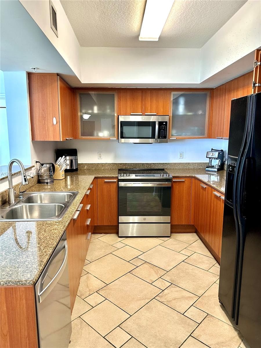 16699 Collins Ave 2309 photo 7