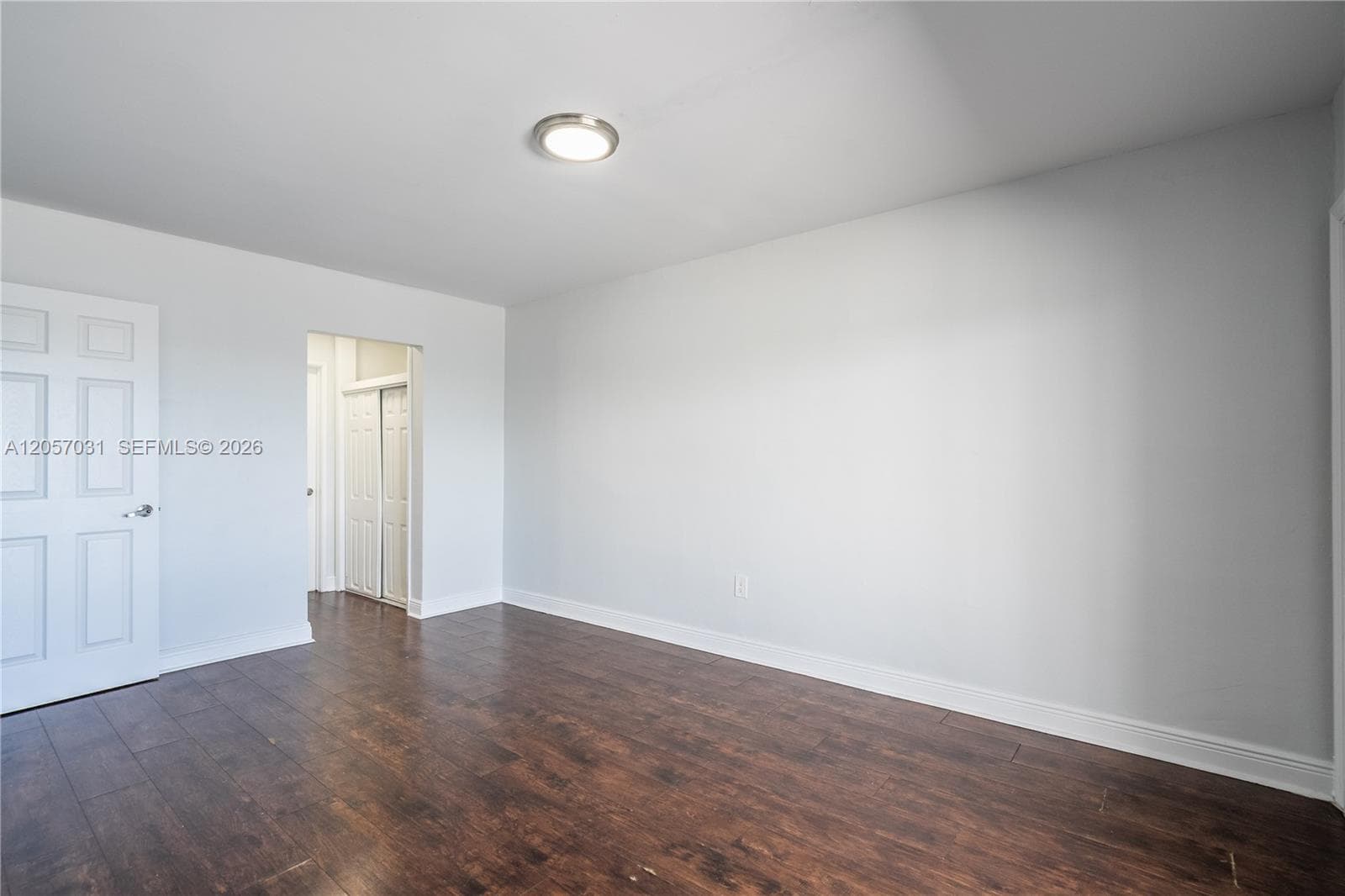 7931 East Dr 305 photo 7