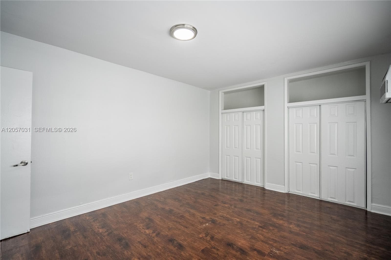 7931 East Dr 305 photo 11