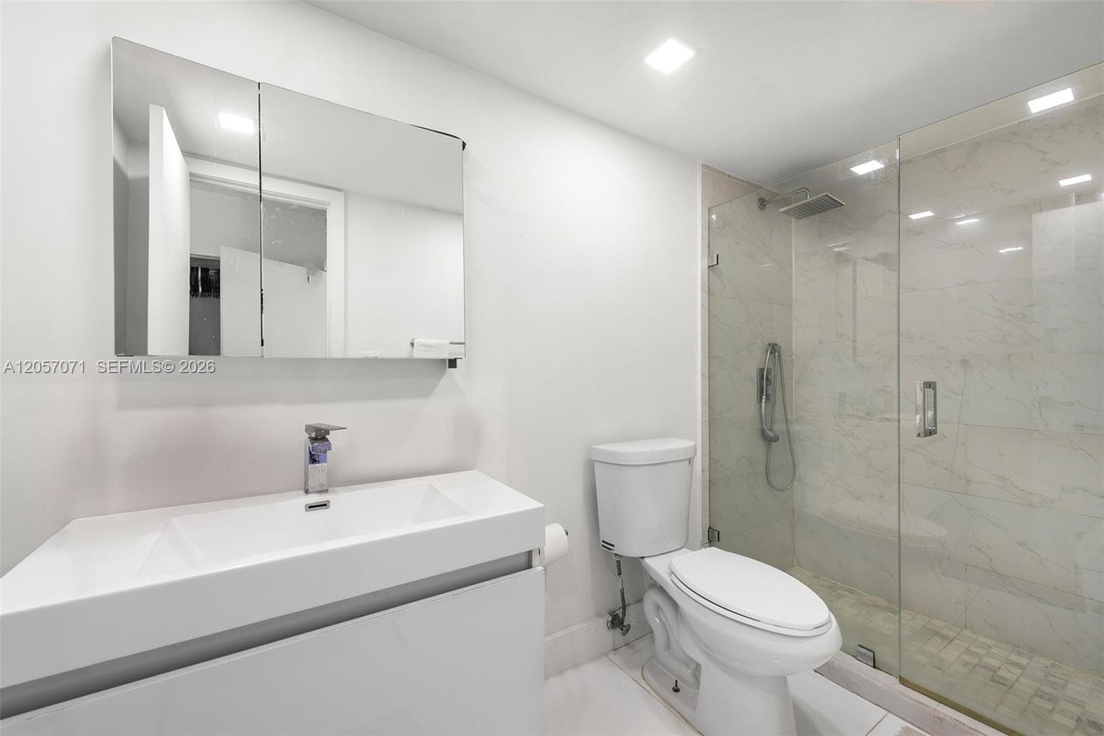 19390 Collins Ave 1519 photo 12