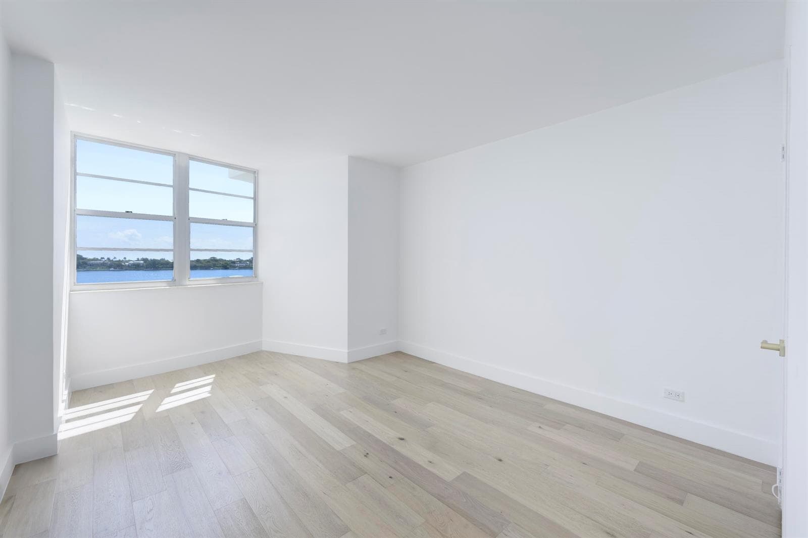 2800 N Flagler Drive 709 photo 7