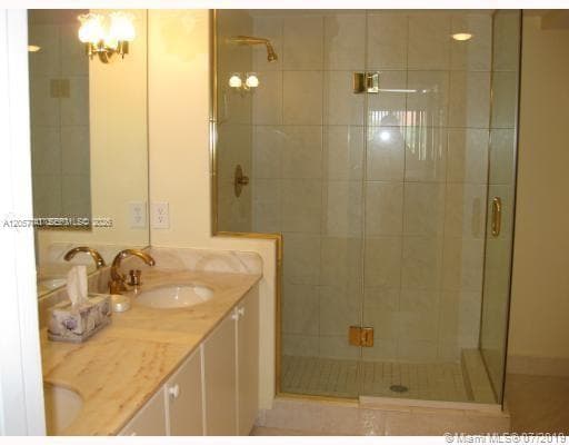 141 CRANDON BL 347 photo 12