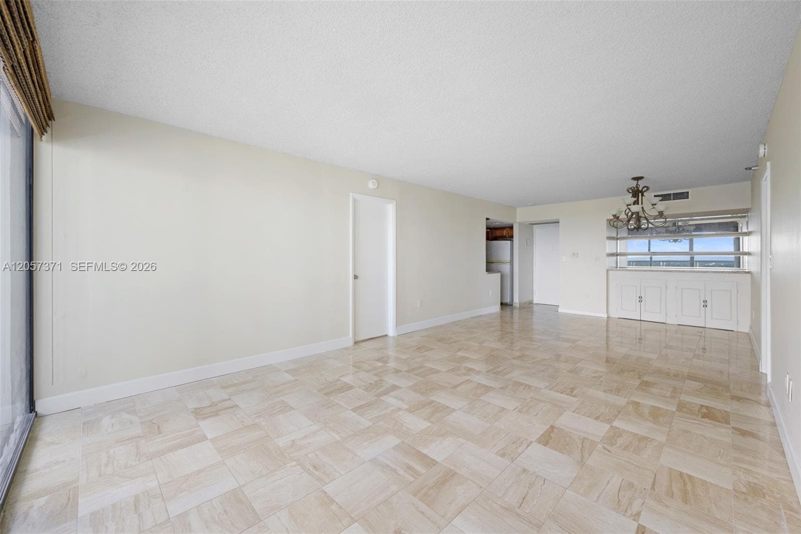 20505 E Country Club Dr 1434 photo 6