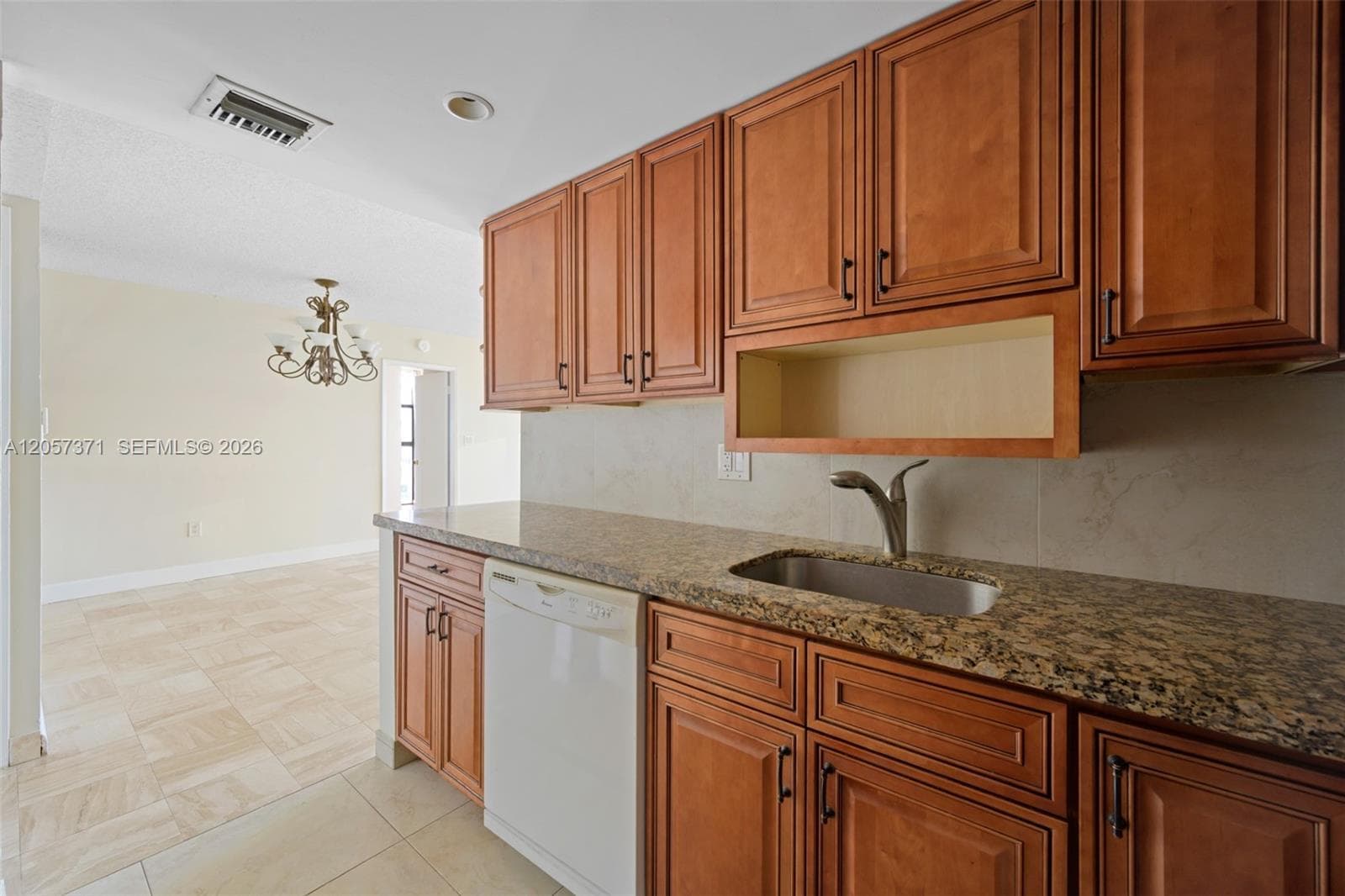 20505 E Country Club Dr 1434 photo 7