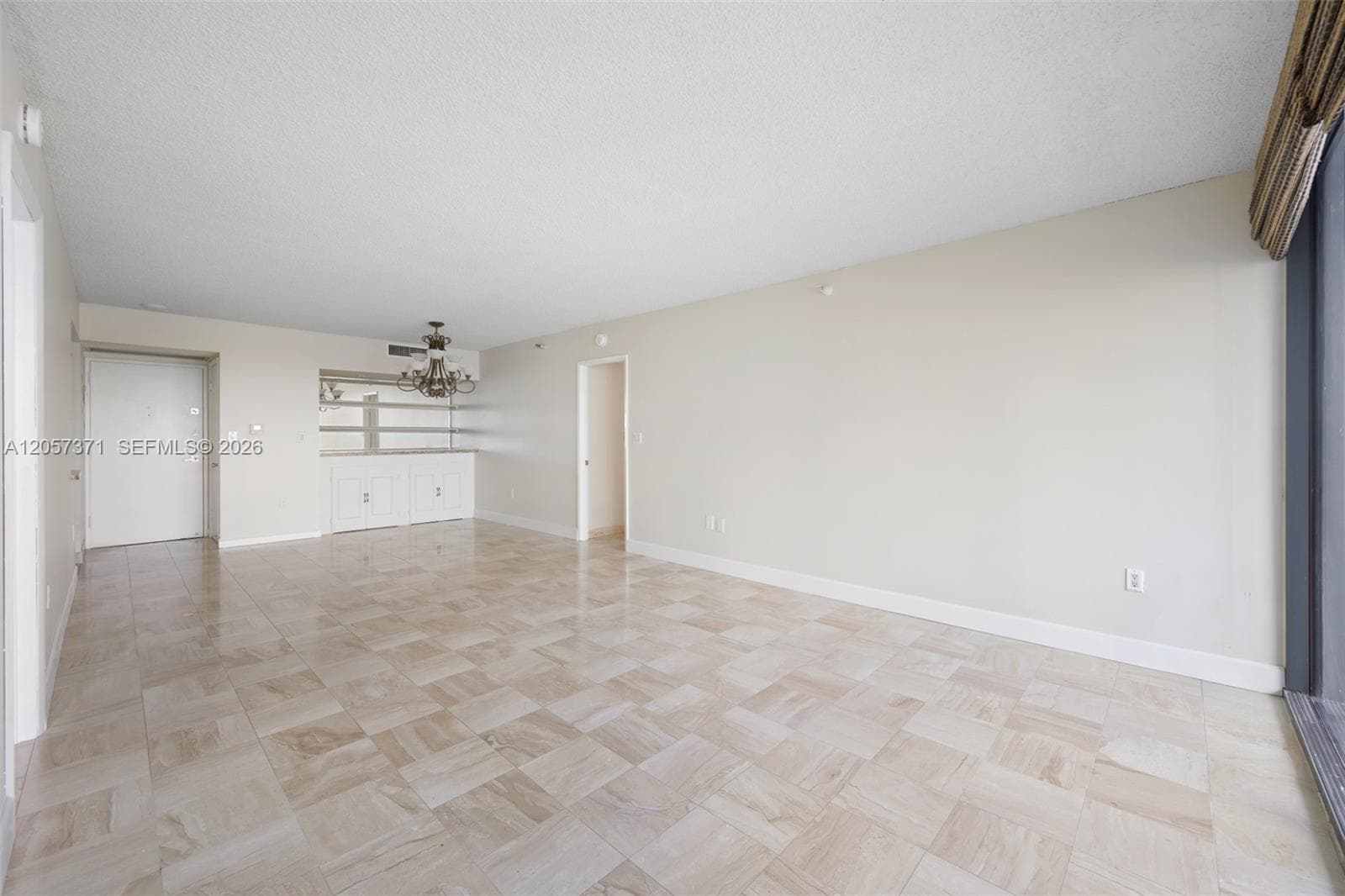20505 E Country Club Dr 1434 photo 5