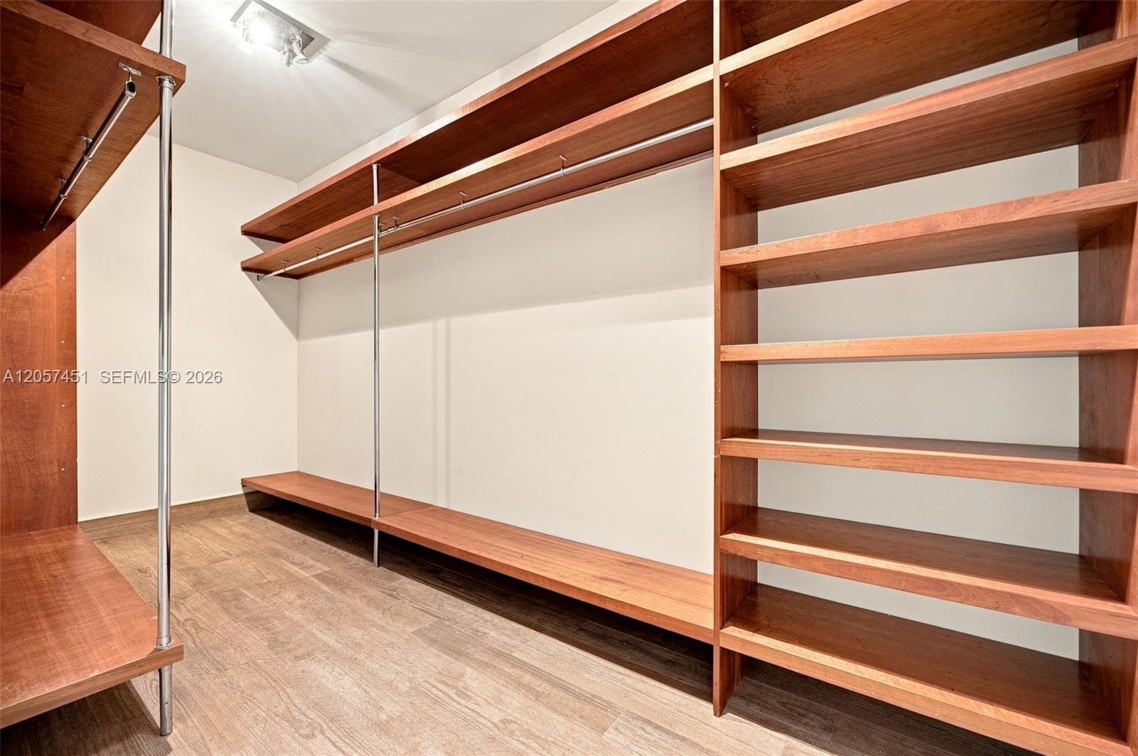 3201 NE 183rd St 2104 photo 18