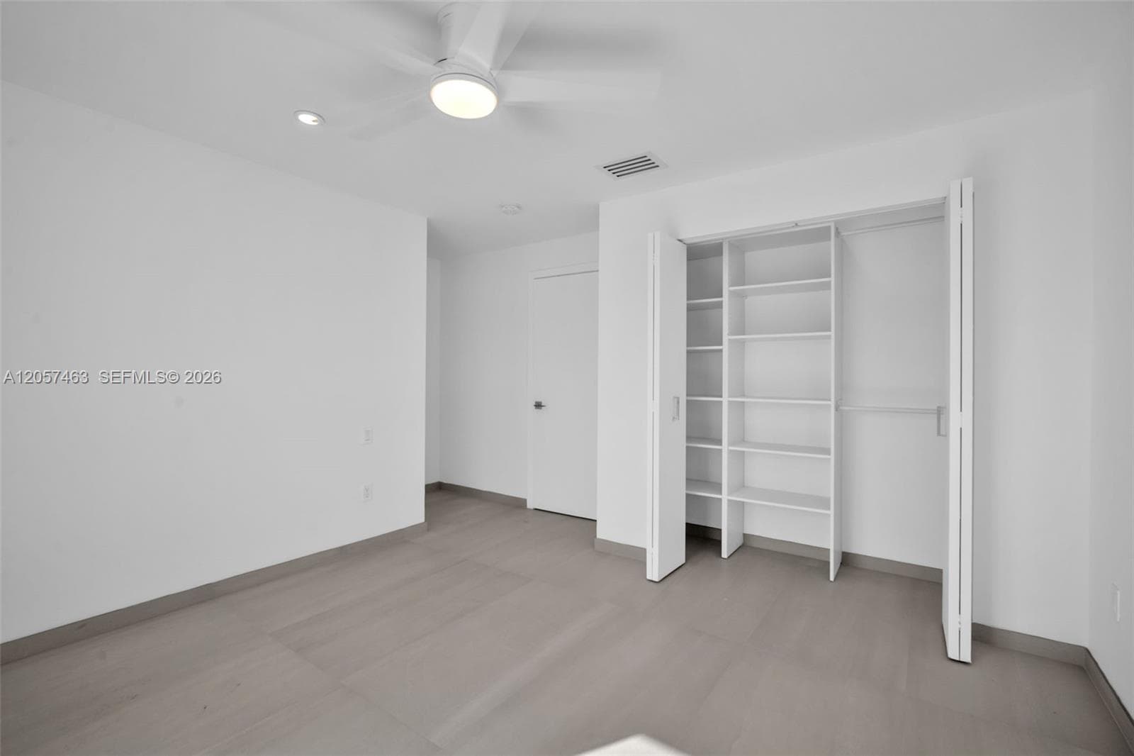 2706 Scott St 00 photo 20