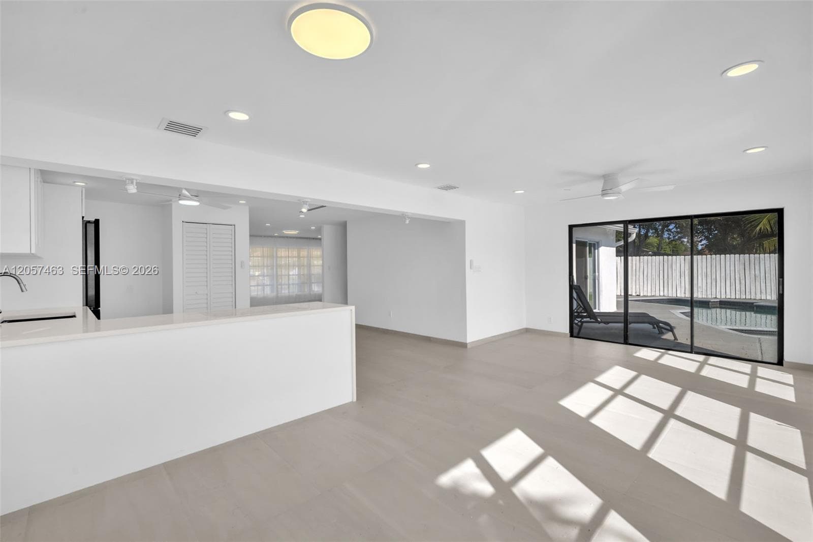2706 Scott St 00 photo 14
