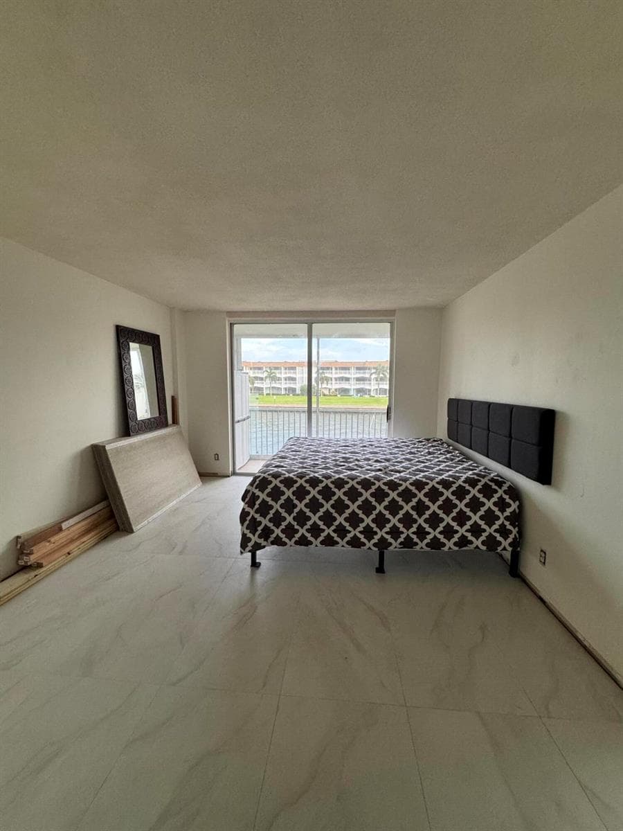 100 PARADISE HARBOUR Boulevard 212 photo 20