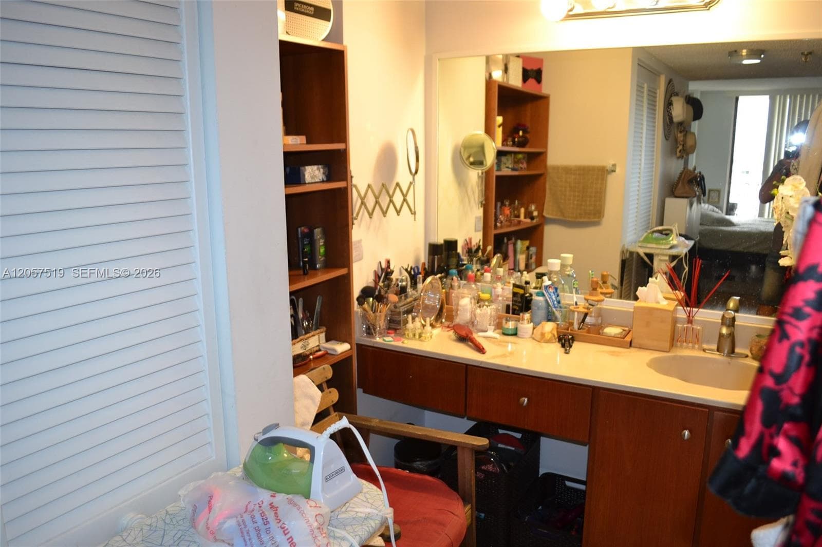 703 photo 16
