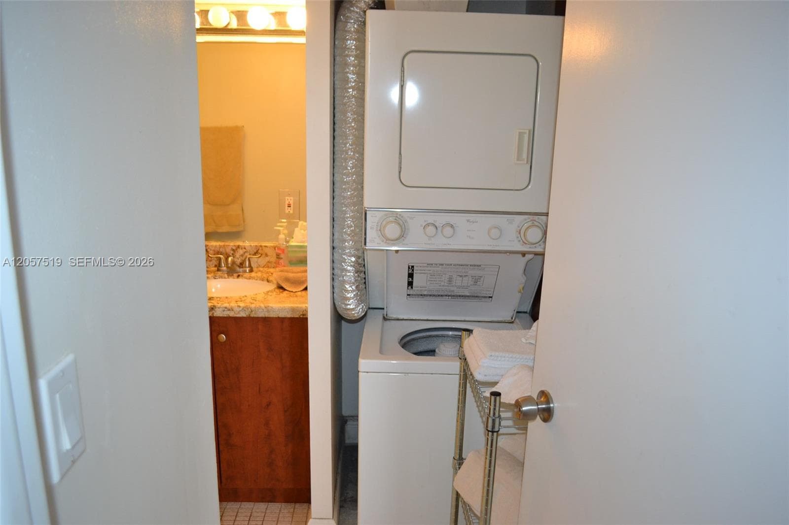 703 photo 9