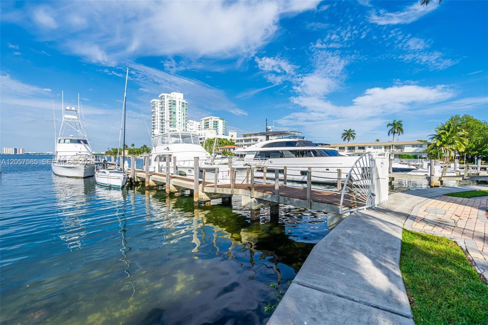 7900 Harbor Island Dr 1126 photo 16