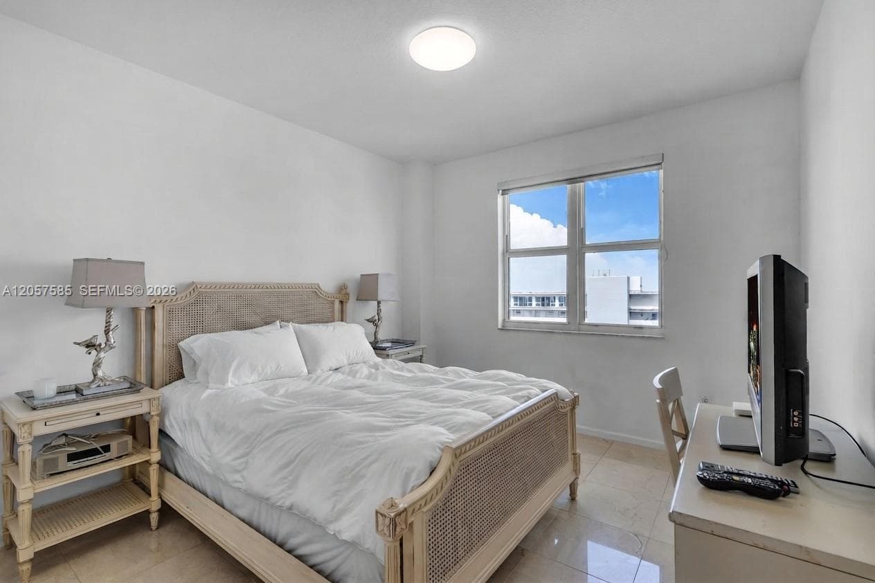 7900 Harbor Island Dr 1126 photo 14