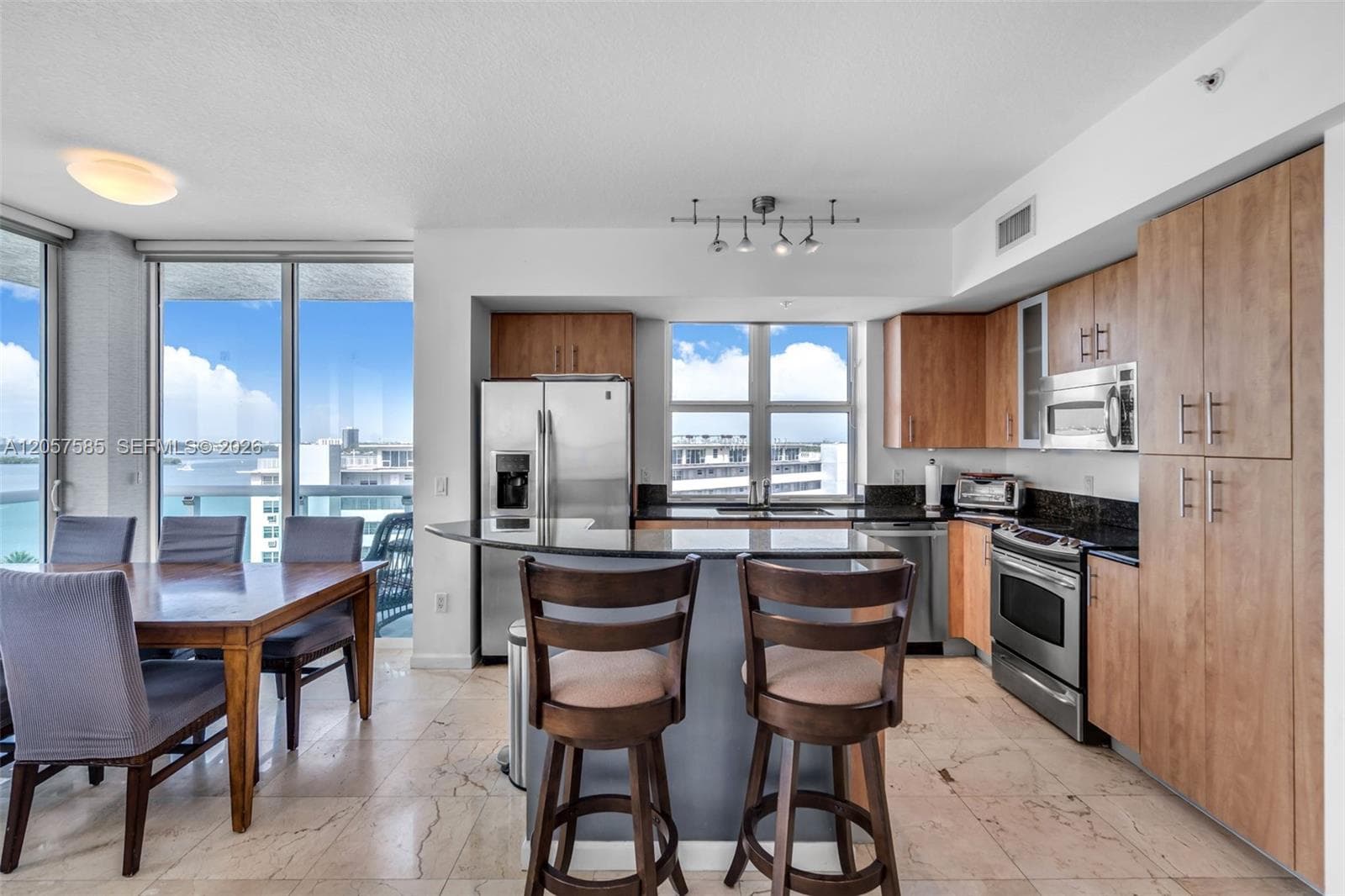 7900 Harbor Island Dr 1126 photo 8