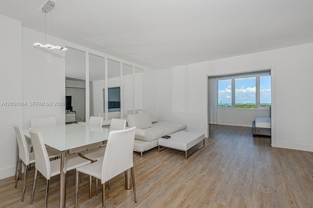 2301 Collins Ave 1528 photo 1