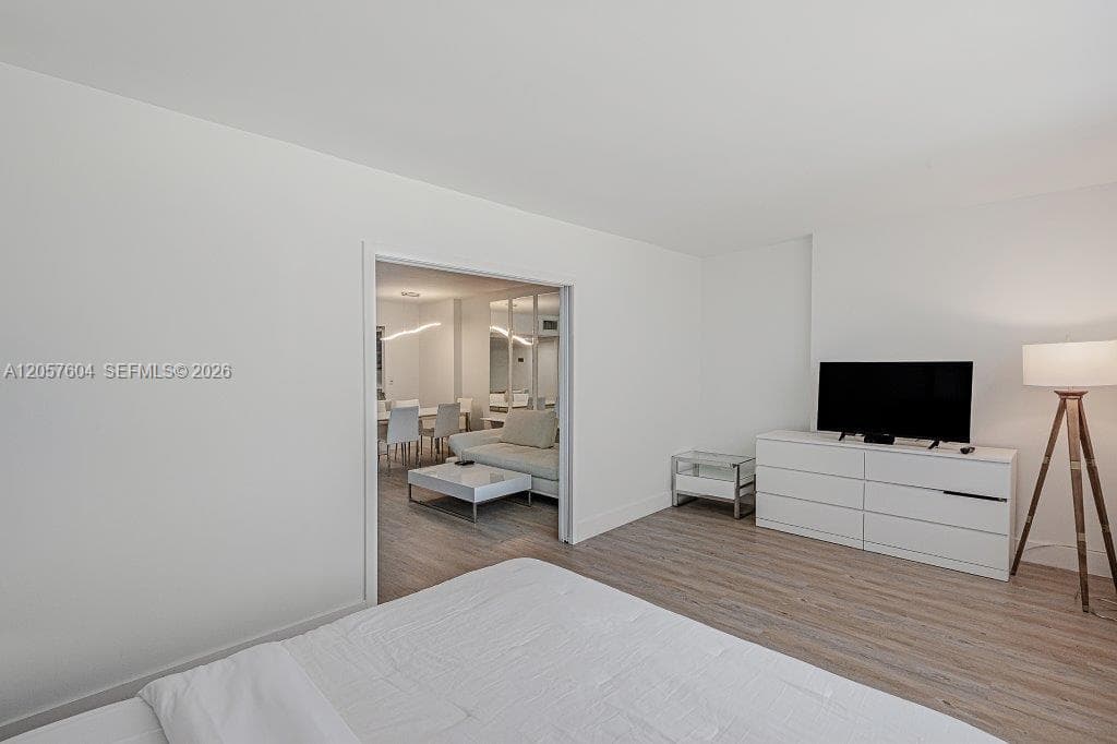 2301 Collins Ave 1528 photo 18