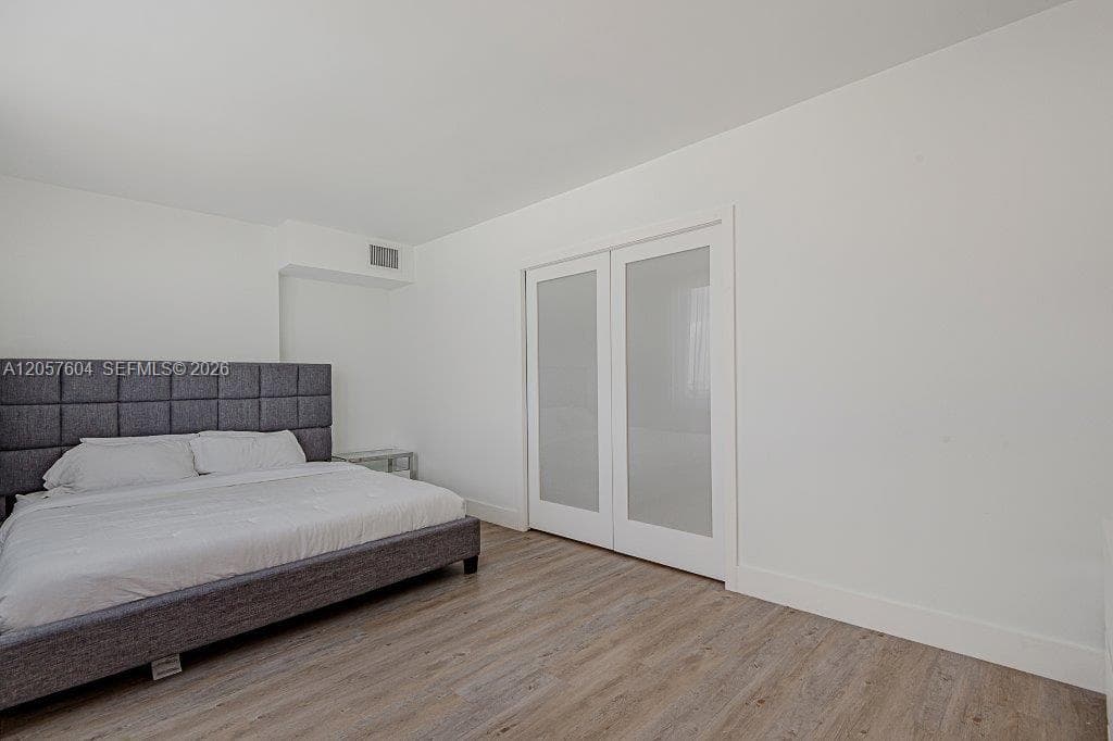 2301 Collins Ave 1528 photo 19
