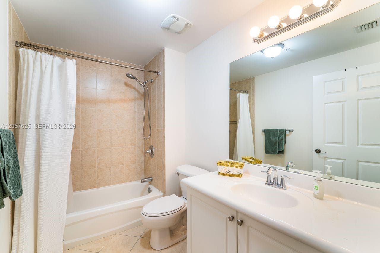 8395 SW 73rd Ave 412 photo 12
