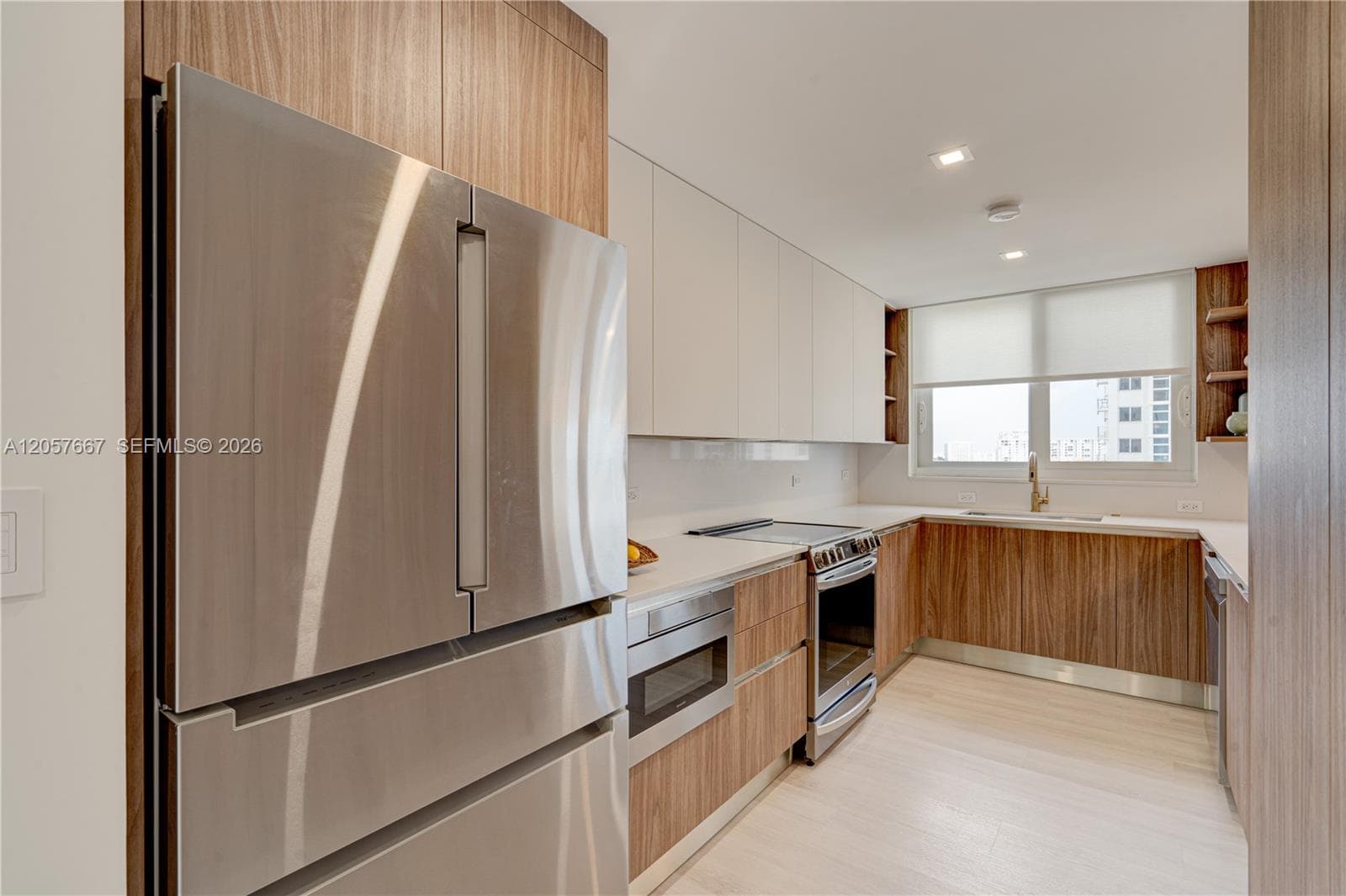 1370 S Ocean Blvd 1505 photo 17