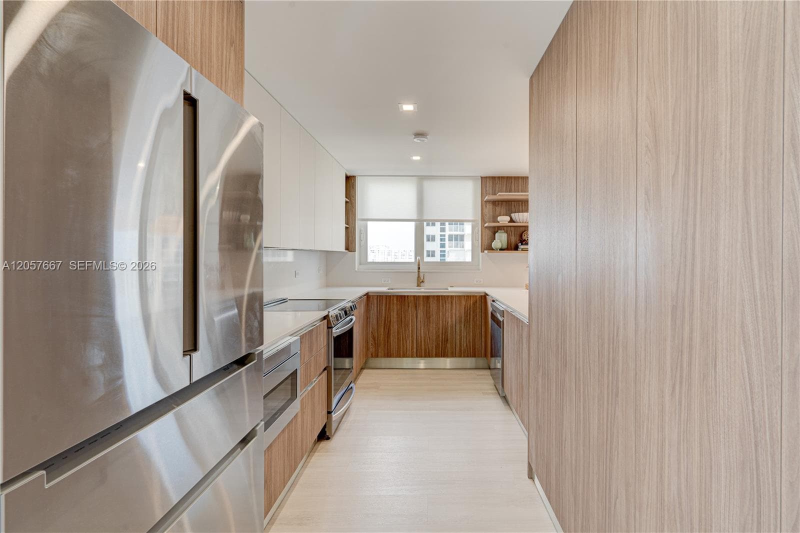 1370 S Ocean Blvd 1505 photo 15