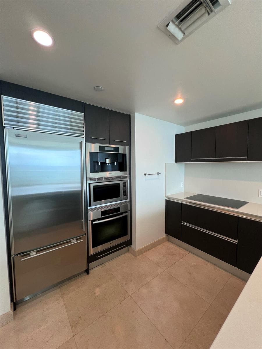 17001 COLLINS Avenue 1806 photo 11