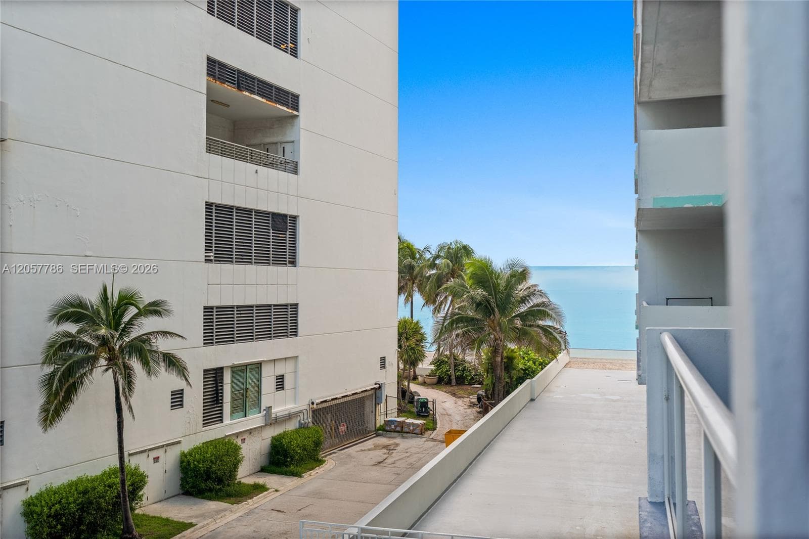 3725 S Ocean Dr 311 photo 25