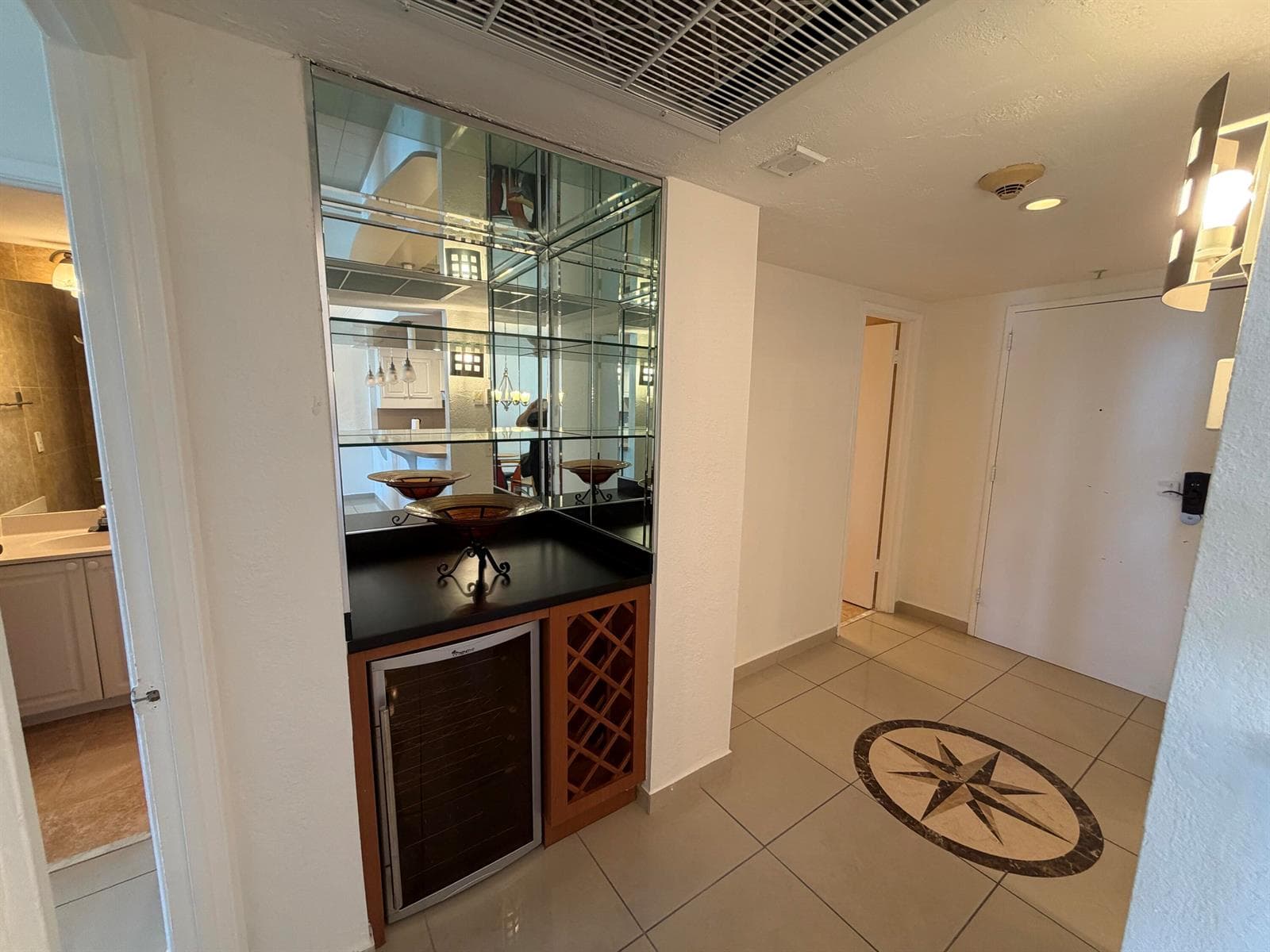 19390 COLLINS Avenue 1405 photo 8