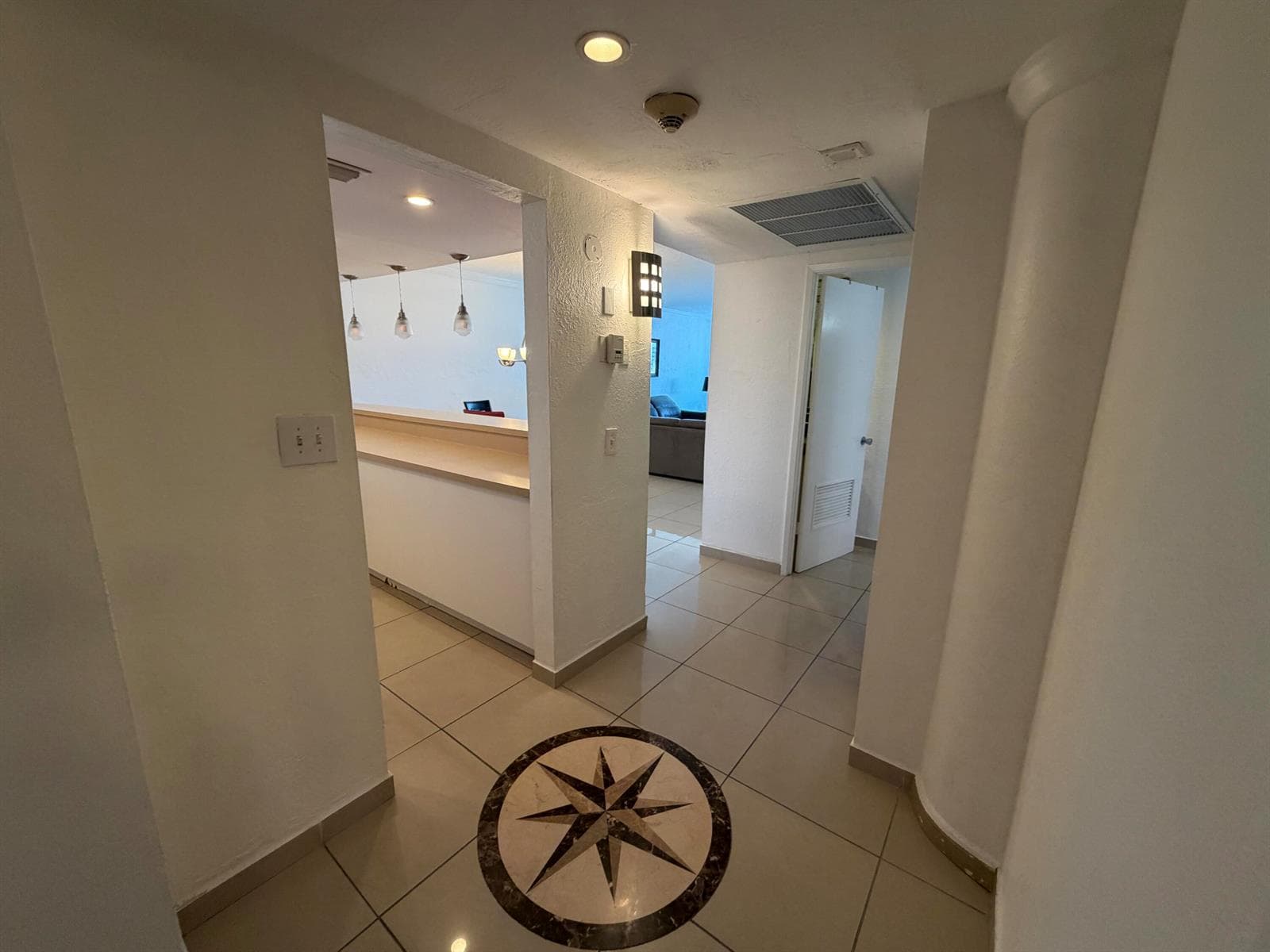 19390 COLLINS Avenue 1405 photo 21
