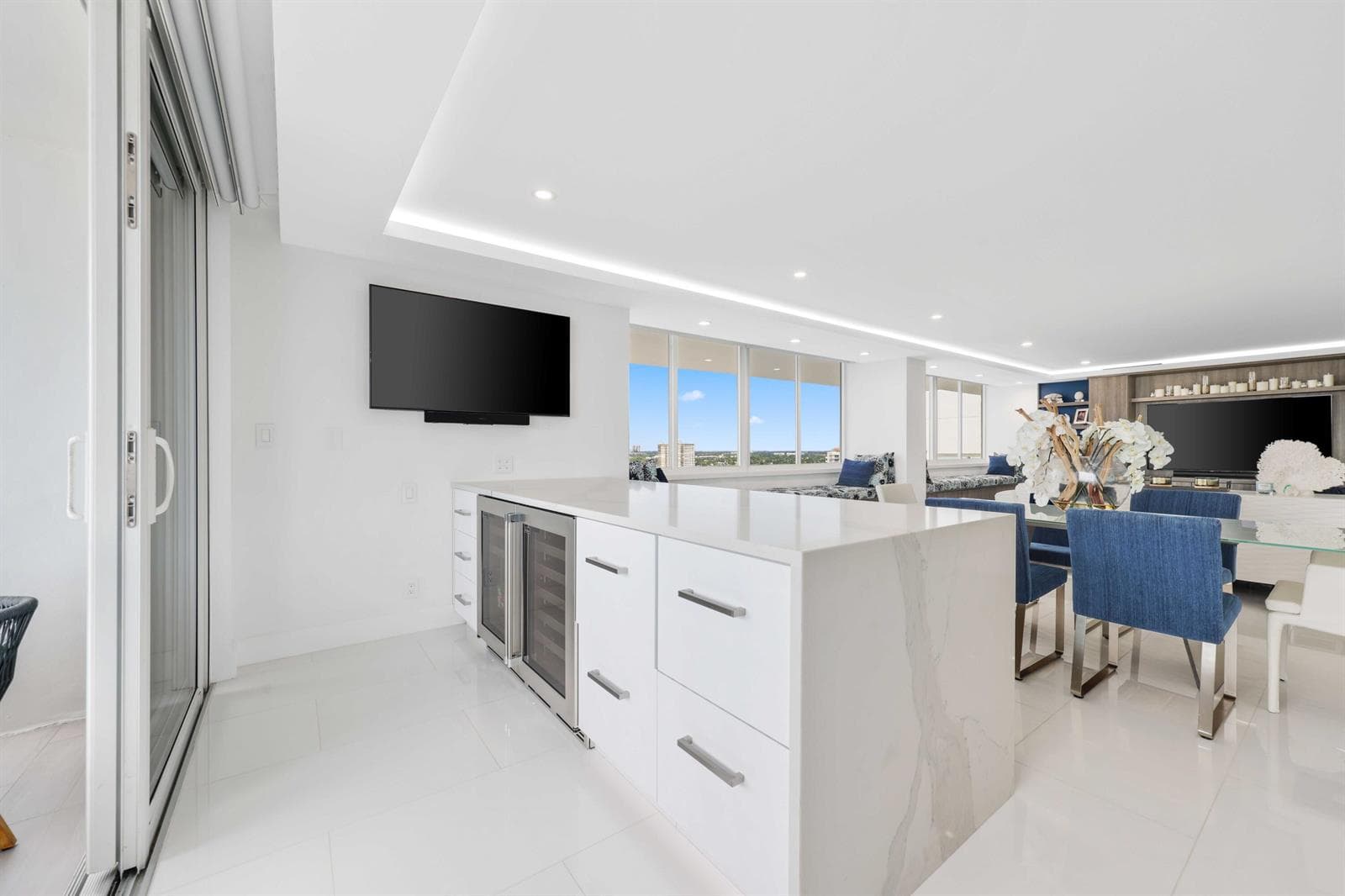 545 S FORT LAUDERDALE BEACH Boulevard 1703/1704 photo 24