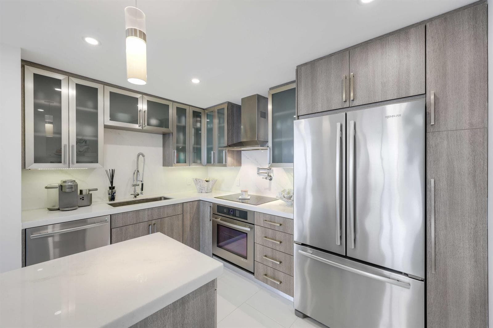 545 S FORT LAUDERDALE BEACH Boulevard 1703/1704 photo 8