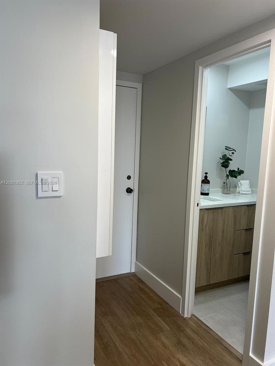 251 174th St 1215 photo 16