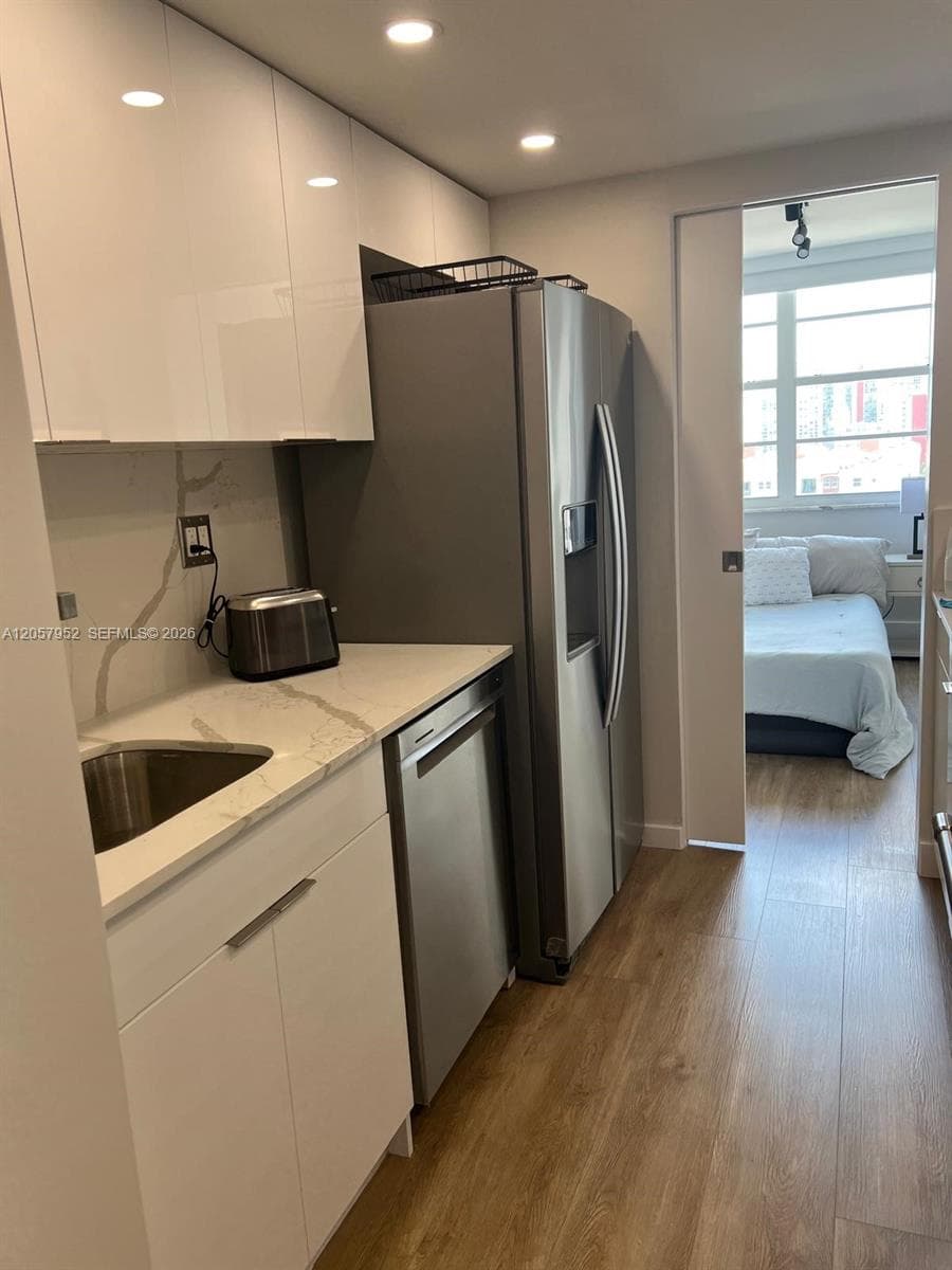 251 174th St 1215 photo 12