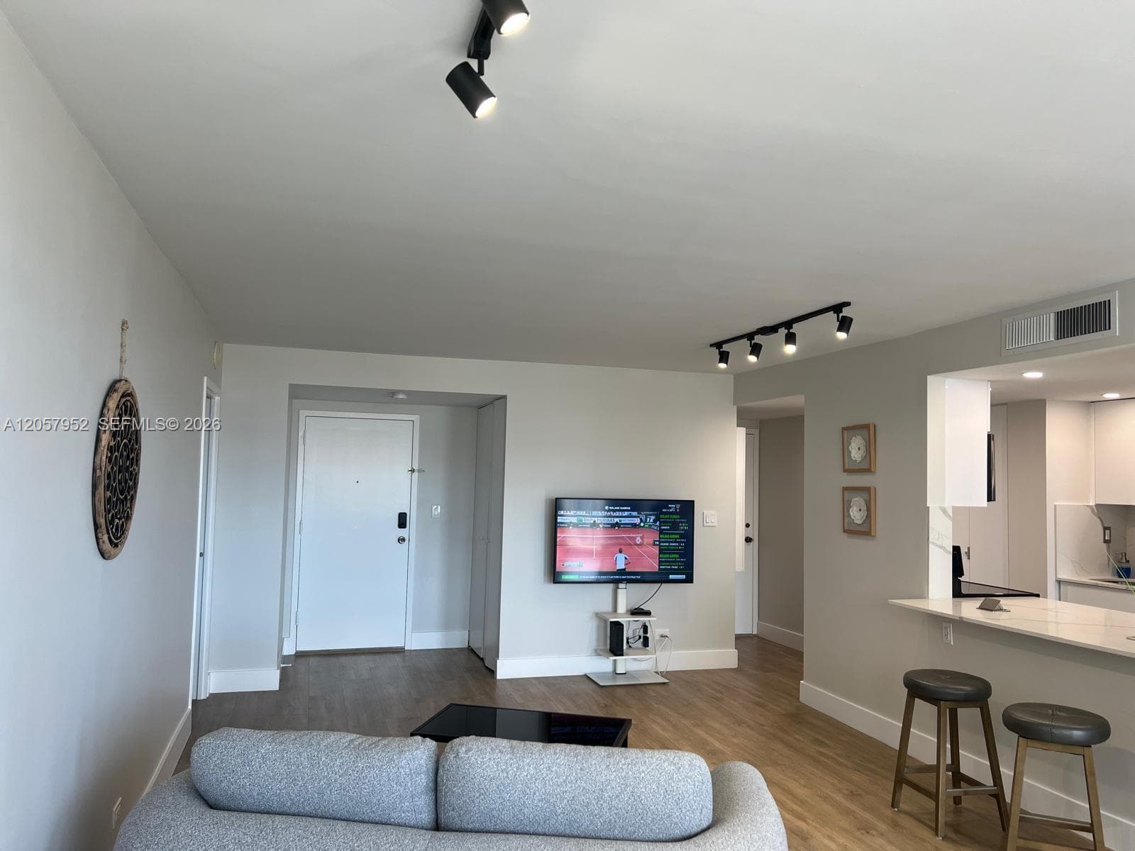 251 174th St 1215 photo 9